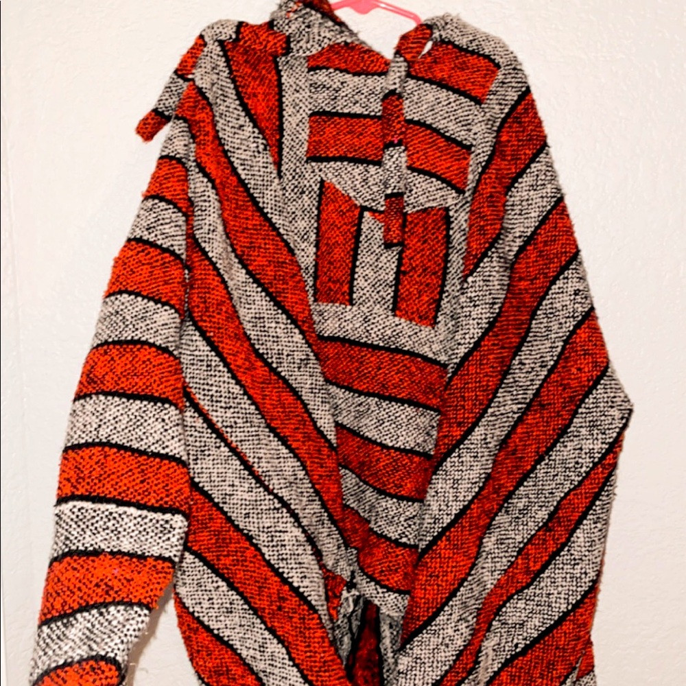 Red Rasta Hoodie - Picture 2 of 2